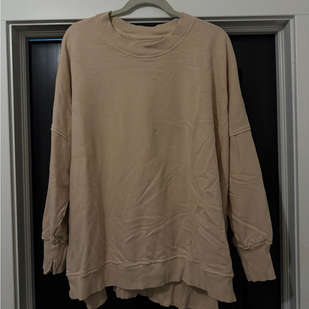 Aerie Cream Crew Neck Sweater!